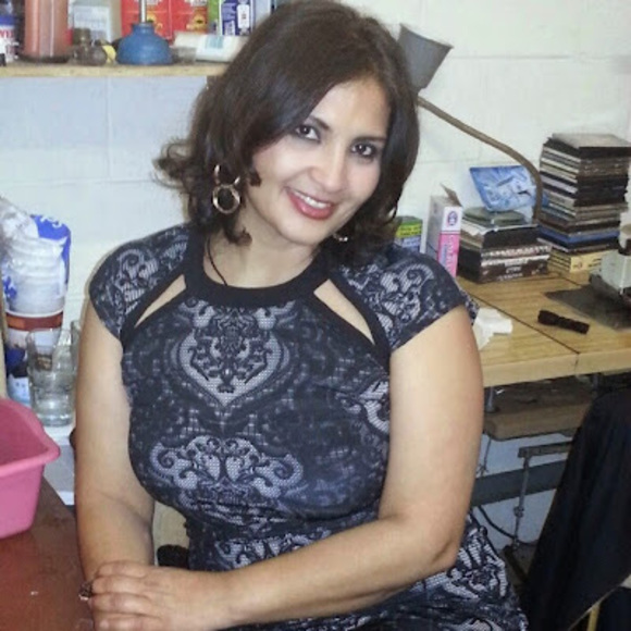 Meet your Posher, Doris - Picture 1 of 1